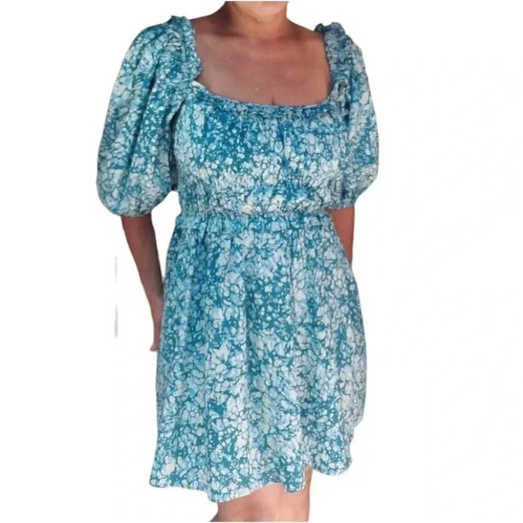 House of Harlow 1960 - Picture 9 of 15